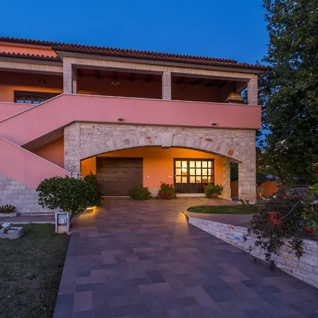 Damjan Apartman Kaštelir